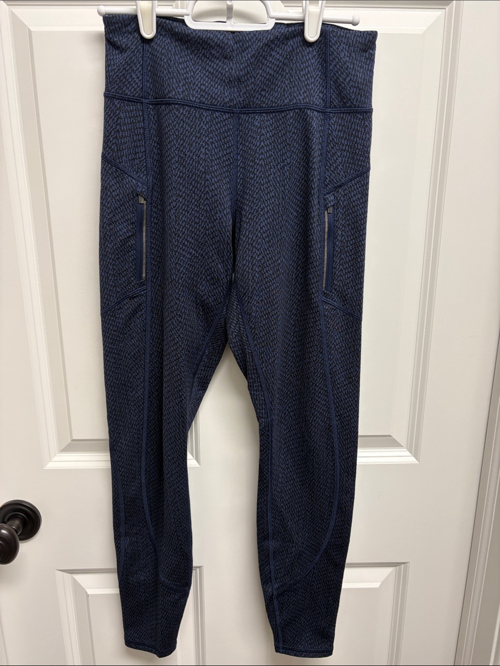 Athleta Rainier Textured Leggings with Zip Pockets Sz XS